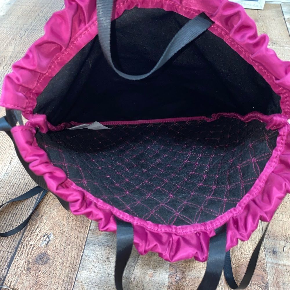 Fabletics raspberry GWP drawstring cinch backpack - Picture 12 of 12